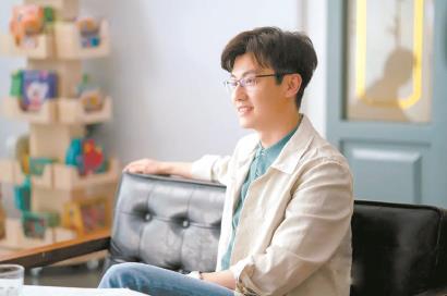 完美型“全职爸爸”可能只是个陷阱——《我们的婚姻》中的类型嫁接及其文化表达