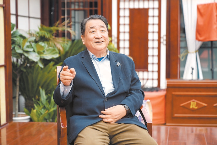 跟头翻不动了,脑子不能老