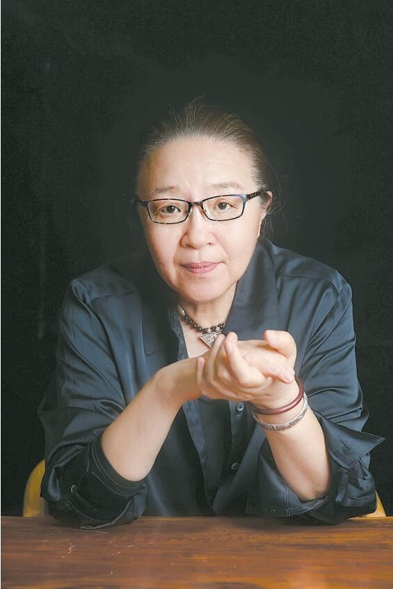 戴锦华:不退不休 光影依旧 戴锦华:不退不休 光影依旧