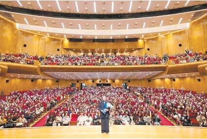 戴锦华:不退不休 光影依旧 戴锦华:不退不休 光影依旧