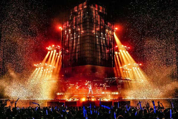 2025苏见信「尽兴而活」巡回演唱会·上海首站收官 2025苏见信「尽兴而活」巡回演唱会·上海首站收官