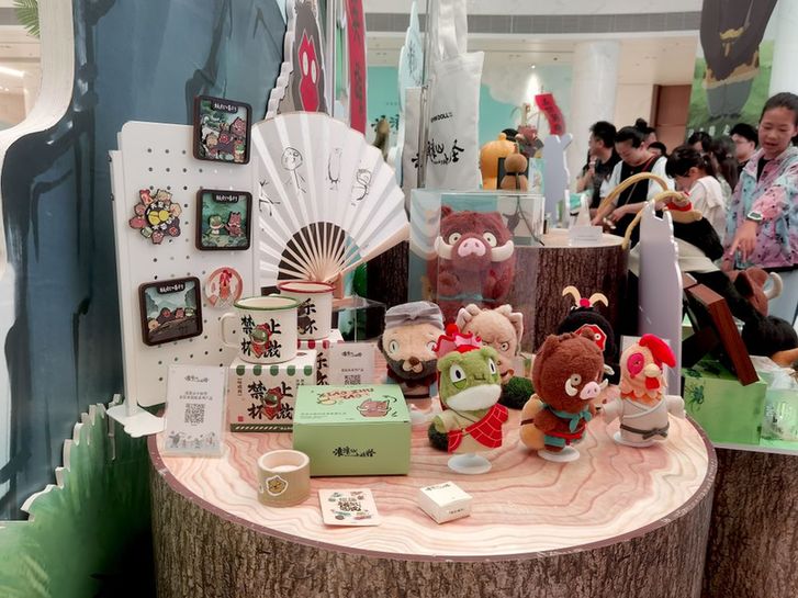 “电影＋”点燃暑期文旅消费热潮