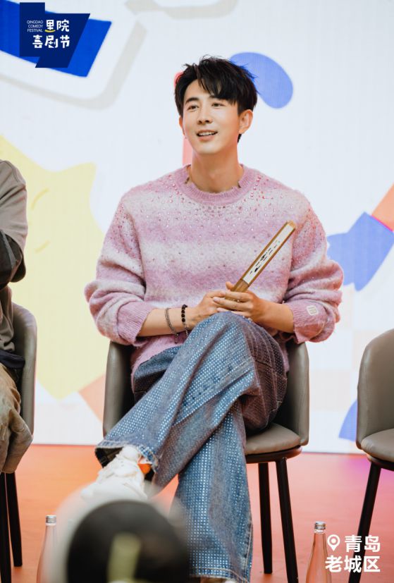 王迅、阎鹤祥等“里院共话”,全体嘉宾飙方言 王迅、阎鹤祥等“里院共话”,全体嘉宾飙方言