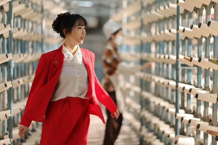 微短剧《绽放吧,厂花》开机 4K高帧率还原90年代纺织女工奋斗史诗