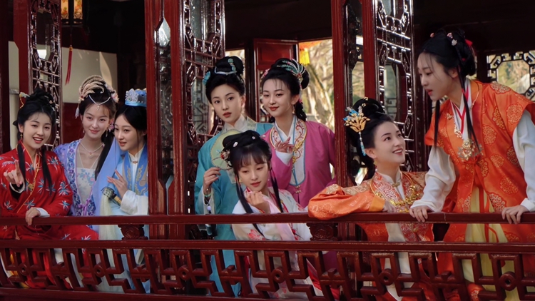 从纸页到像素,“金陵十二钗”的数字新生与文化传承 从纸页到像素,“金陵十二钗”的数字新生与文化传承