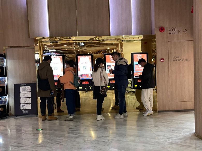 年终经济观察|“品质”+“破圈”，国产电影与观众实现“双向奔赴”