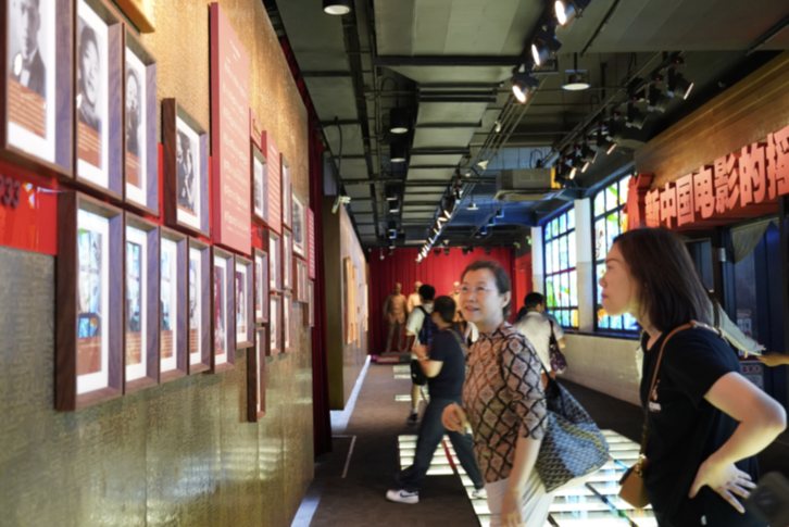 “电影＋”点燃暑期文旅消费热潮