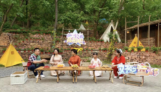 《好戏童游》以山水为幕,镌刻梨园艺术传承印记 《好戏童游》以山水为幕,镌刻梨园艺术传承印记