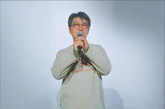 艺咖对话|信号断了,电影没断:王晓丰在影视寒冬中交出“真诚答卷” 艺咖对话|信号断了,电影没断:王晓丰在影视寒冬中交出“真诚答卷”